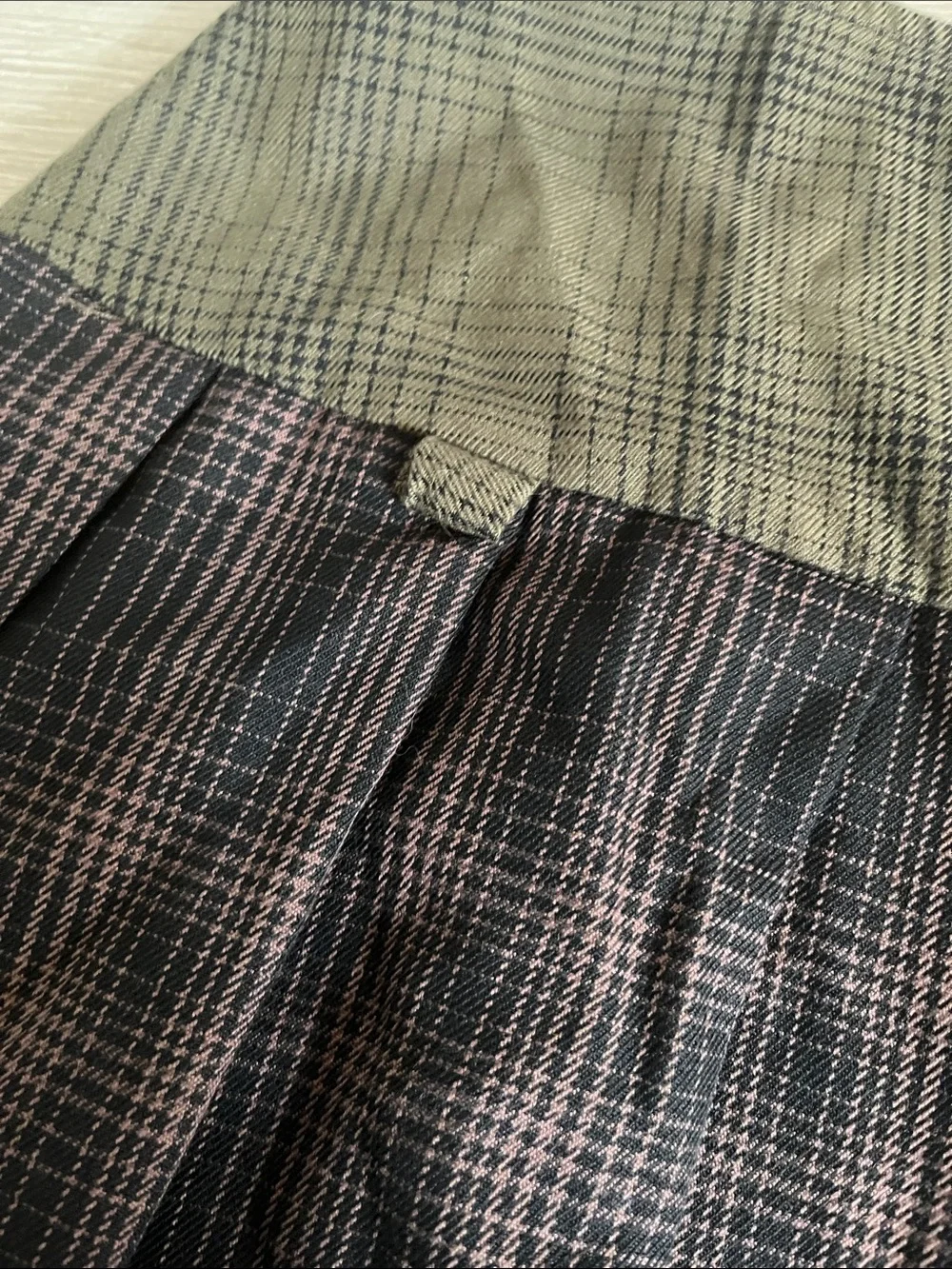 Two-Tone Plaid Pleated Mini Skirt - Red and Black